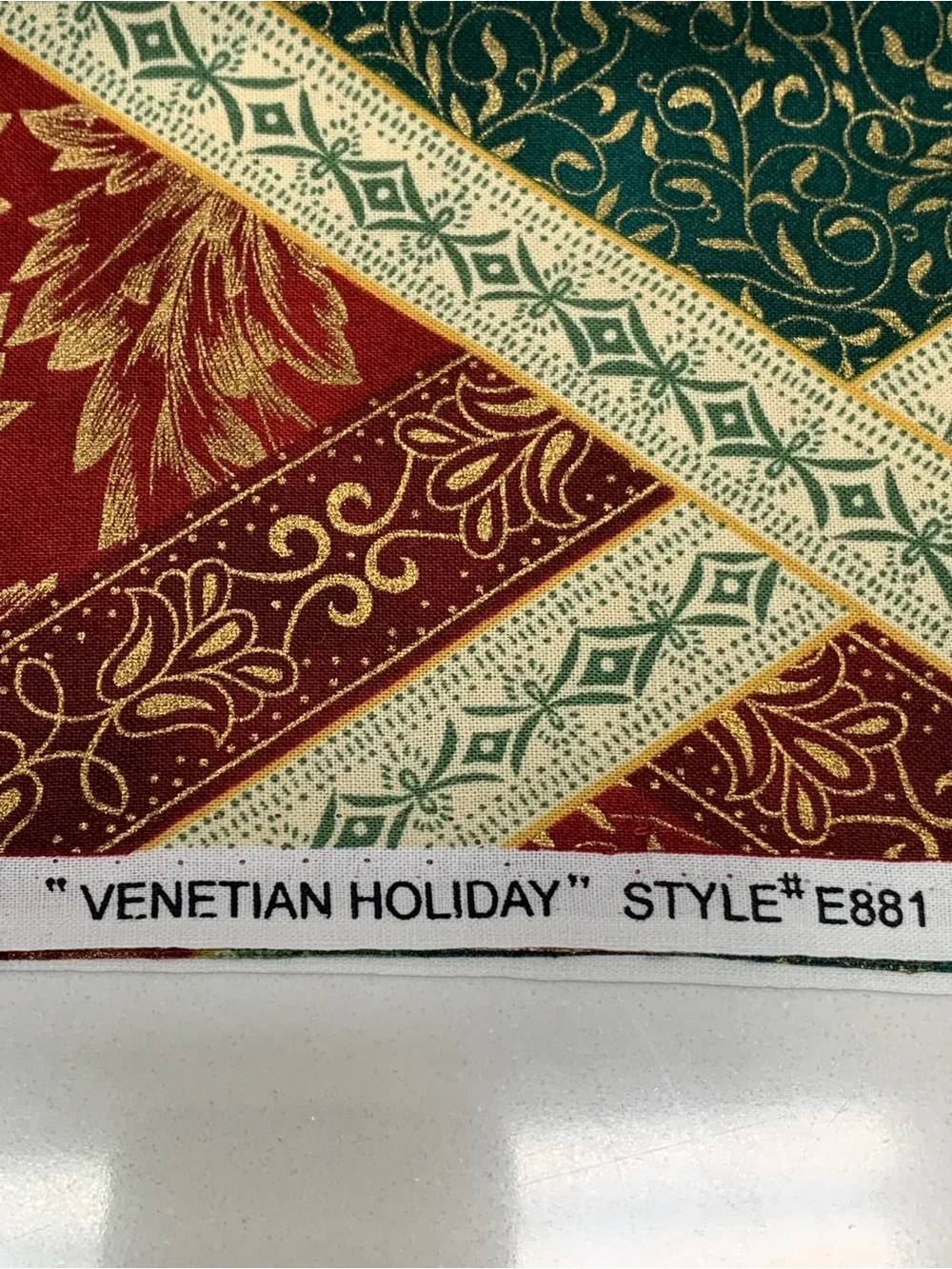 Hoffman California Fabrics Venetian Holiday Quilting Cotton Style E881 1 Yard